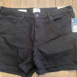 New Universal Thread Black Shorts